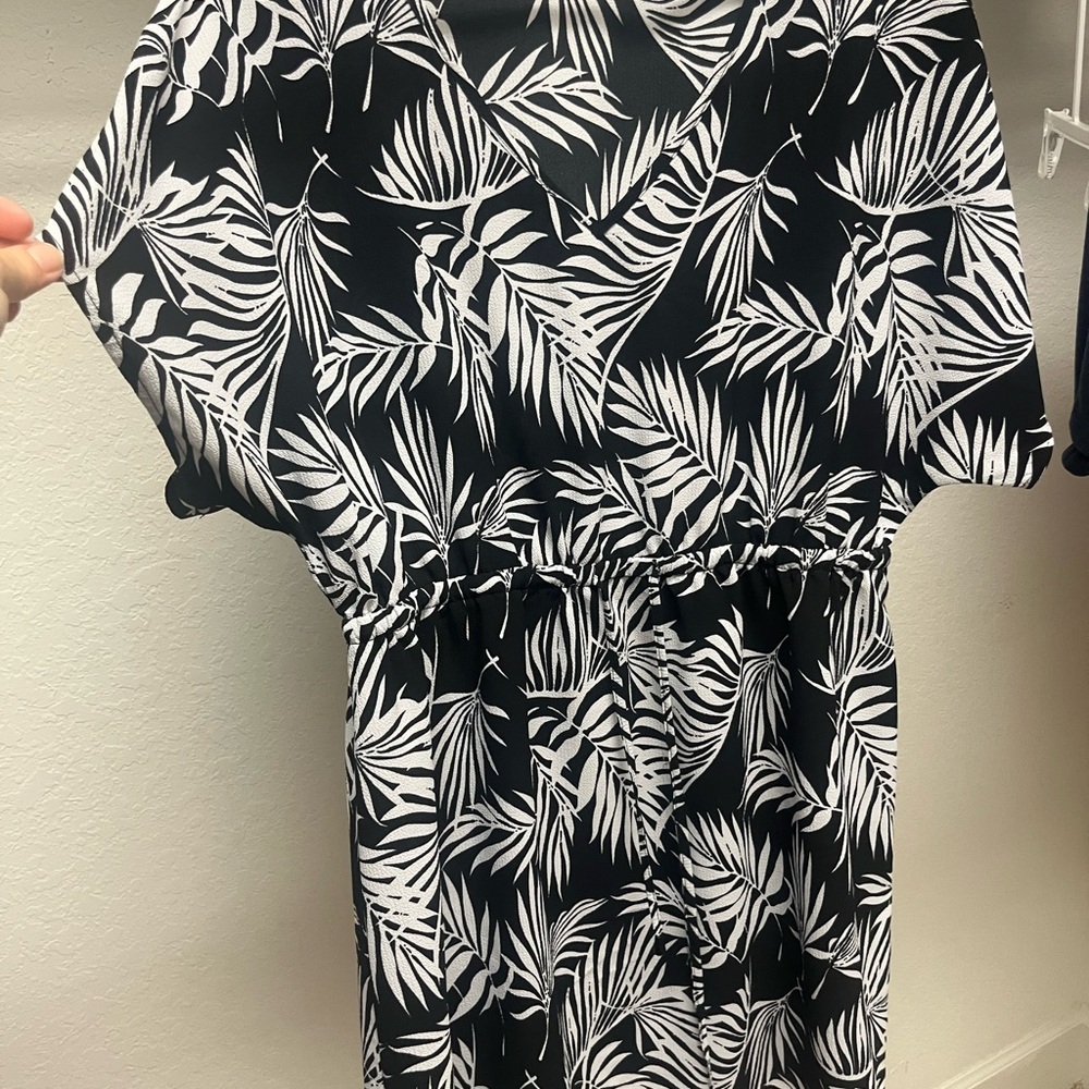 Mario Serrani Monochrome Leaf Pattern Dress
